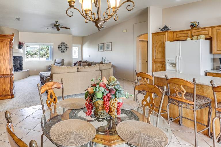 Private Pool, 3 Mi to Water! Lake Havasu City Home — photo 3