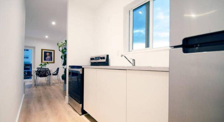Apartment with garden — photo 5