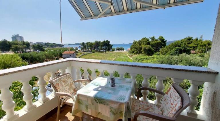Rental apartment with 2 rooms for 5 persons — photo 3
