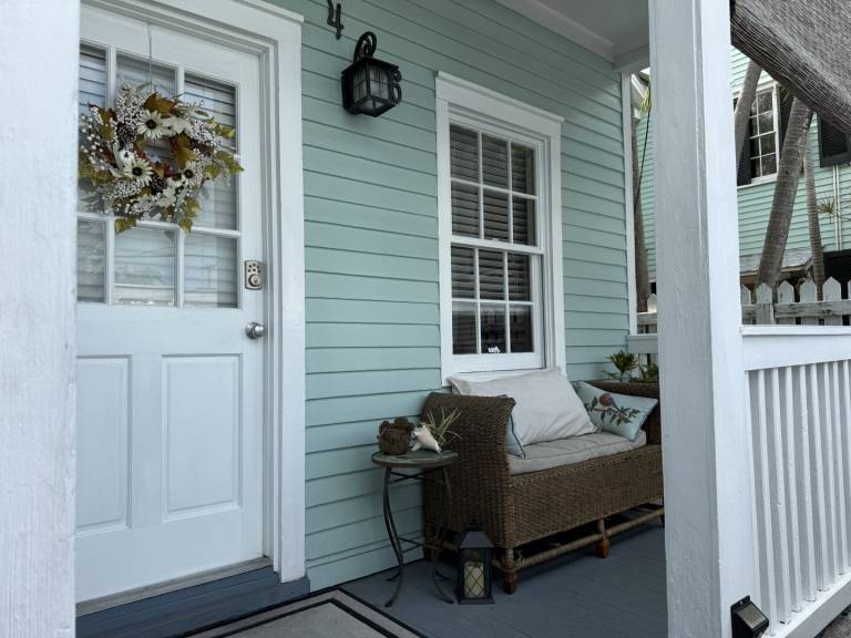 SUMMER & FALL SPECIAL- Mile Zero Historic House-Steps Famous Duval Street — photo 2
