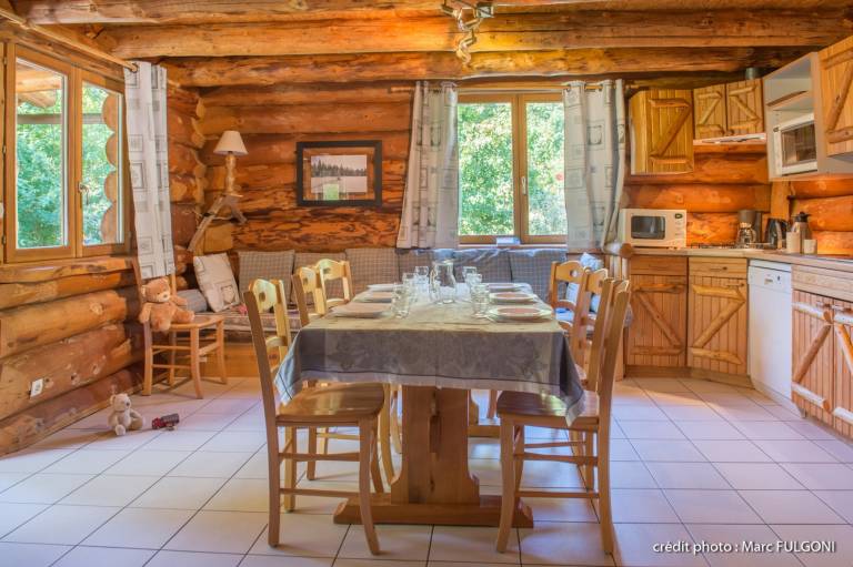 Chalet with patio, garden & barbeque — photo 4