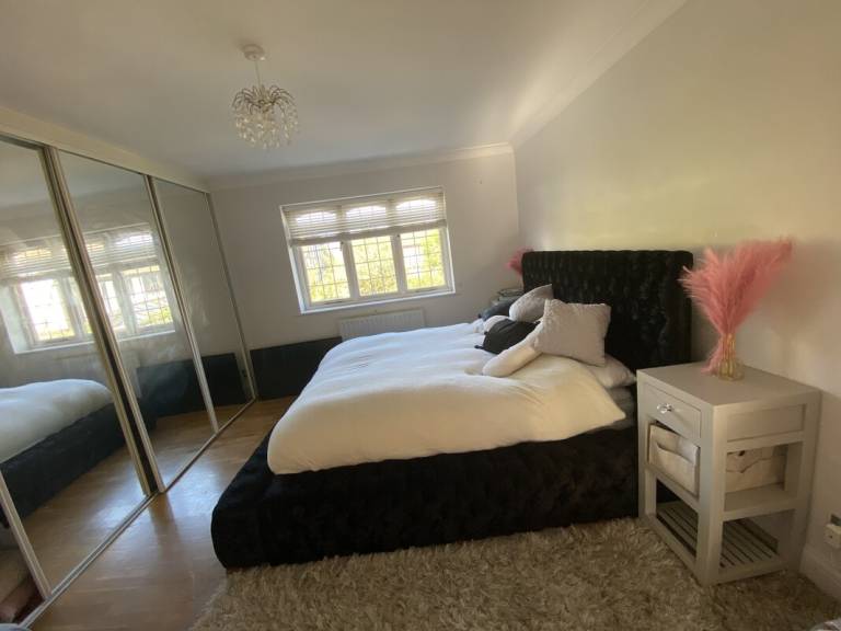 Private room Tadworth