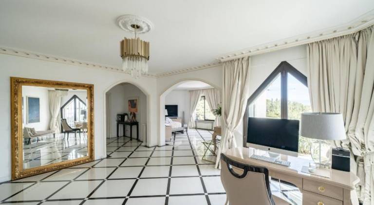 Luxury Villa with SPA in Golfe-Juan - Sea View — photo 2