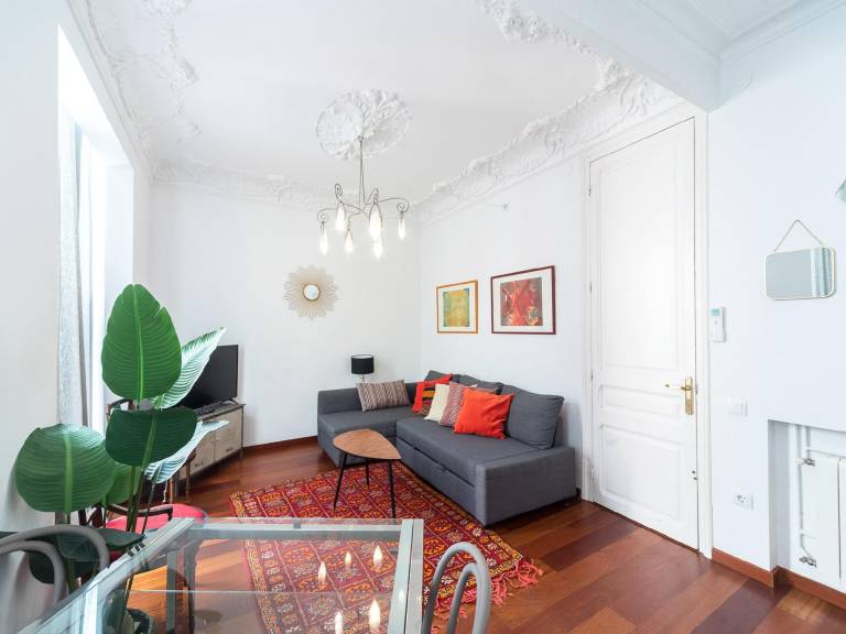Lovely apartment | Close to Sagrada Família | Perfect for remote work | Pets allowed — photo 2
