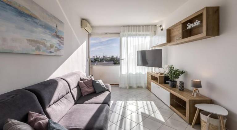 Sundowners Apartment, 52qm, double & two single beds, 10 min from Old Town of Split — photo 2