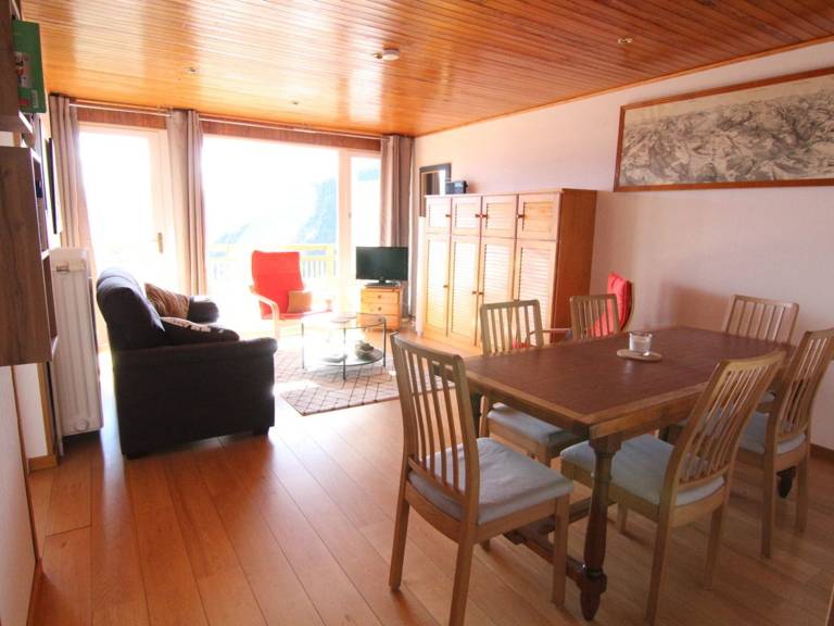 Rental apartment with 2 rooms for 6 persons — photo 3