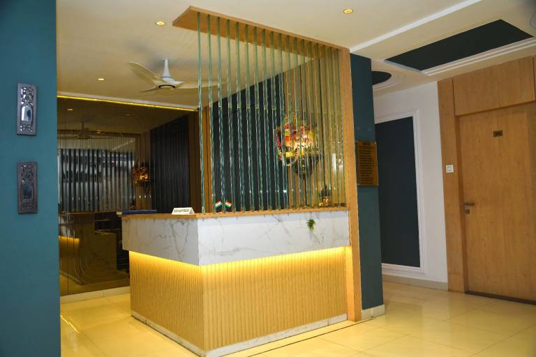 Silver Suite Hotel
