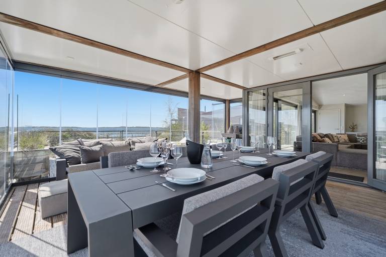 Voll ausgestattetes charmantes Ferienhaus mit Terrasse | Strand in der Nähe | Haustiere erlaubt