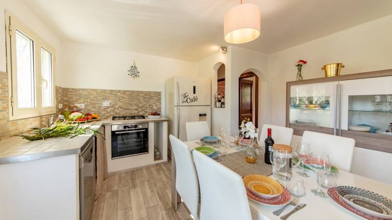 Child-friendly villa with barbeque, terrace & hot tub | Garden view | Beach nearby | Dogs allowed — photo 5