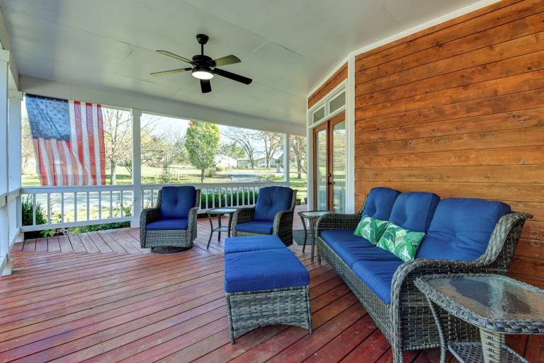 Cabin  Golden