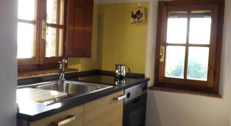 Vacation home with hot tub — photo 5