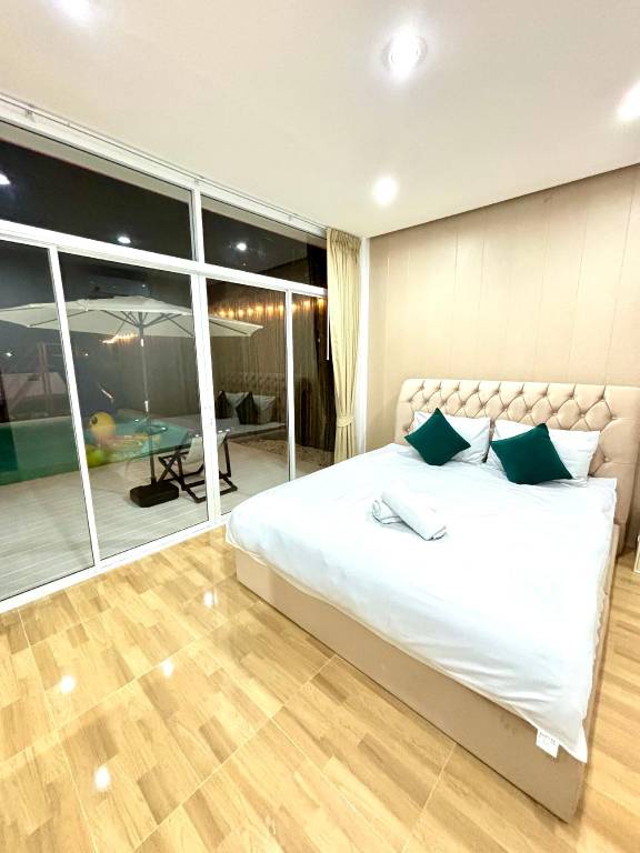 Nice villa with pool & barbecue | Suitable for remote work | Pets allowed — photo 2