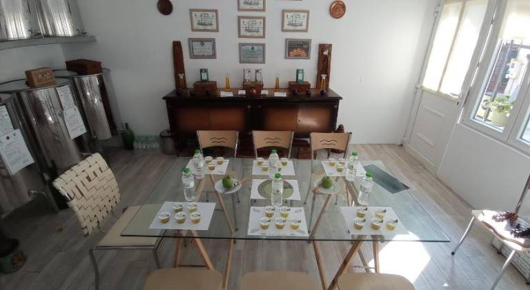 Rental apartment with 2 rooms for 5 persons — photo 2