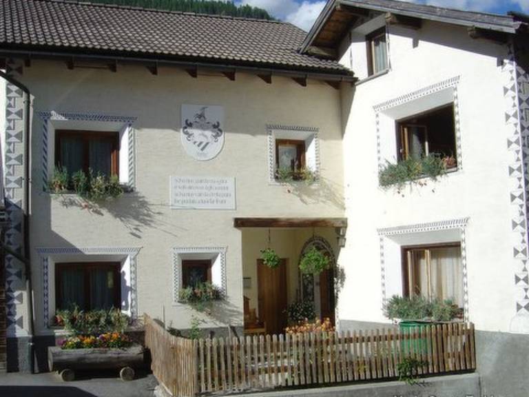 Charming rental apartment | Pets are welcome in Val Muestair