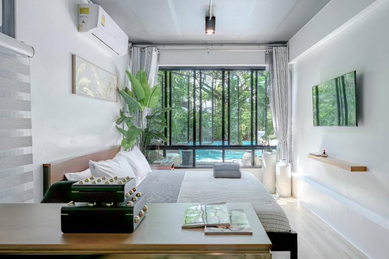 House with private pool, grill & yard | Close to Wat Chedi Luang — photo 2