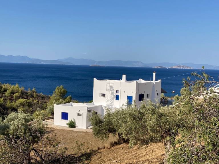 Βίλα  Σαλαμίνα