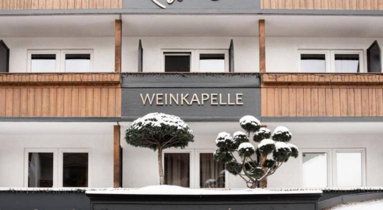 Serviced apartment with patio, pool & sauna in Ladis