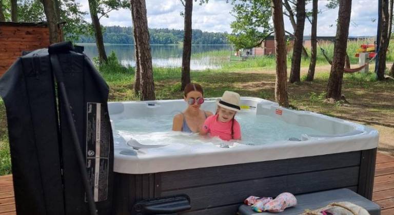 Rental apartment with jacuzzi — photo 3