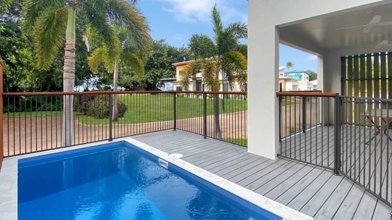 House Magnetic Island