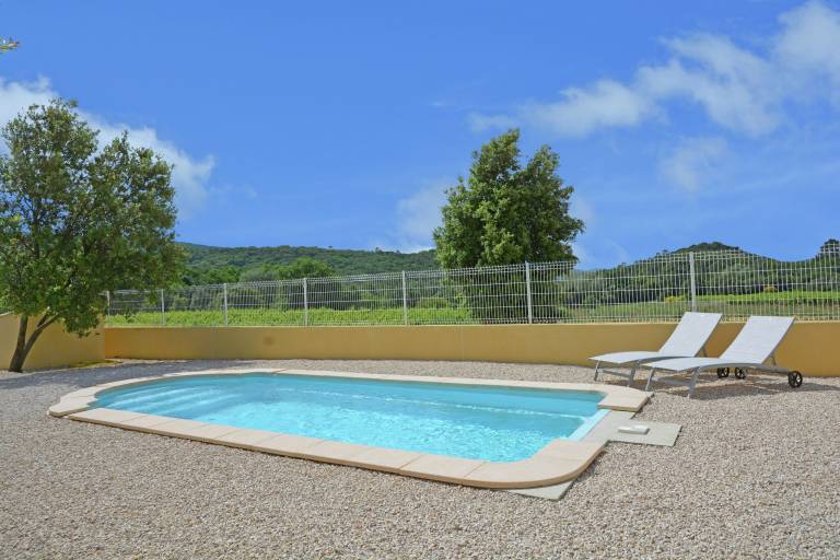 Villa with yard, patio & private pool | Nature view — photo 4