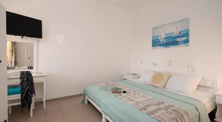 Apartment with 1 room for 4 persons — photo 2