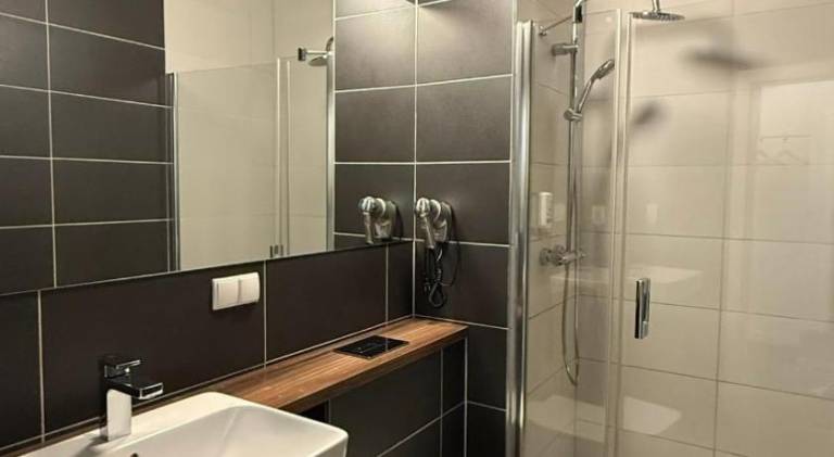 Pleasant serviced apartment with garden | Near Wrocław Fountain | Pets are welcome — photo 2