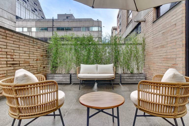 W Deluxe 1BR Duplex w Terrace near El Virrey — photo 4