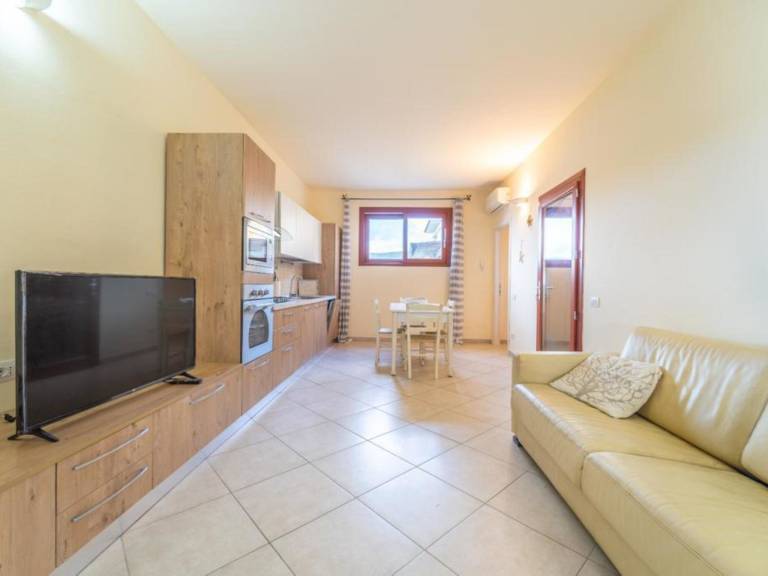 Rental apartment with garden, pool & terrace — photo 4