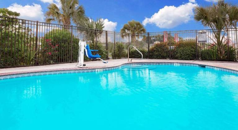 Days Inn & Suites by Wyndham Opelousas — photo 2