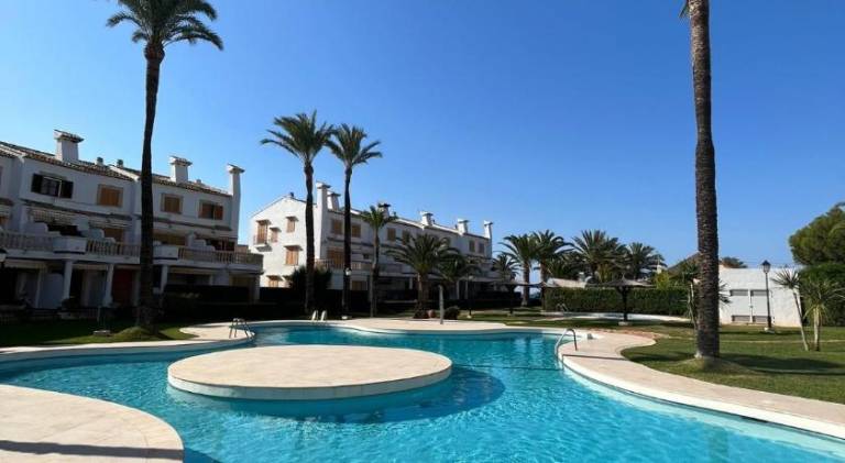 Holiday apartment with pool | Close to the beach | Pet-friendly in Denia