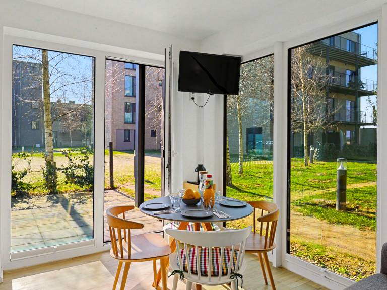 Apartment with pool, barbeque & jacuzzi in Osnabrueck