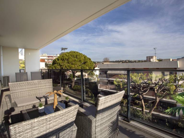 Fully equipped rental apartment with terrace | Close to the beach | Dogs allowed — photo 5