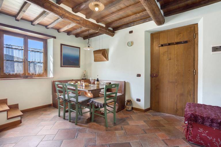 Casa 'Marisa' – Prato Fiorito with Mountain View, Shared Pool & Private Garden — photo 5