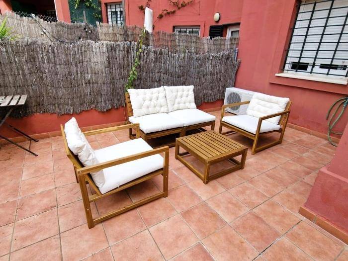 Apartment with patio, garden & pool — photo 4