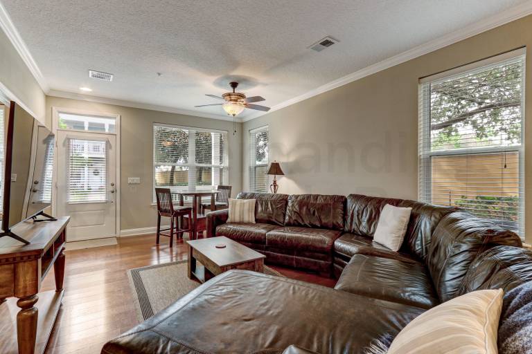 Dog Friendly - 3 Story - Spacious End Unit - Within Walking Distance to the Ocean! — photo 3