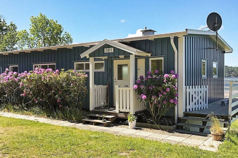 Fully equipped house with patio, barbecue & yard | Pets allowed — photo 2