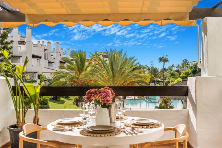 Fully equipped apartment with garden, patio & pool | Beach nearby | Dogs allowed in Marbella