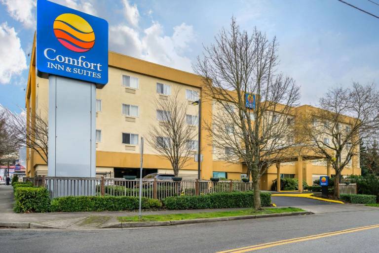 Comfort Inn & Suites Seattle North