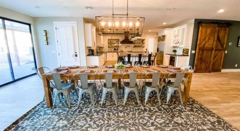 557 m&sup2; Ferienhaus