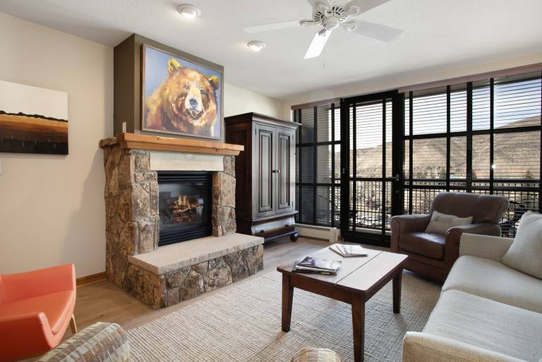 Condo  Avon