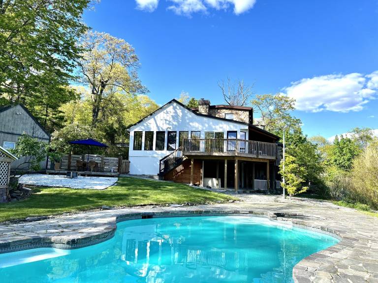House  Greenwood Lake