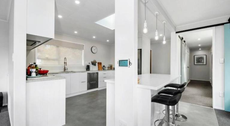 Vacation home with jacuzzi — photo 3