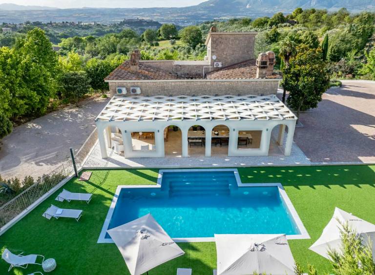 Apartment in villa with pool in Umbria in Terni