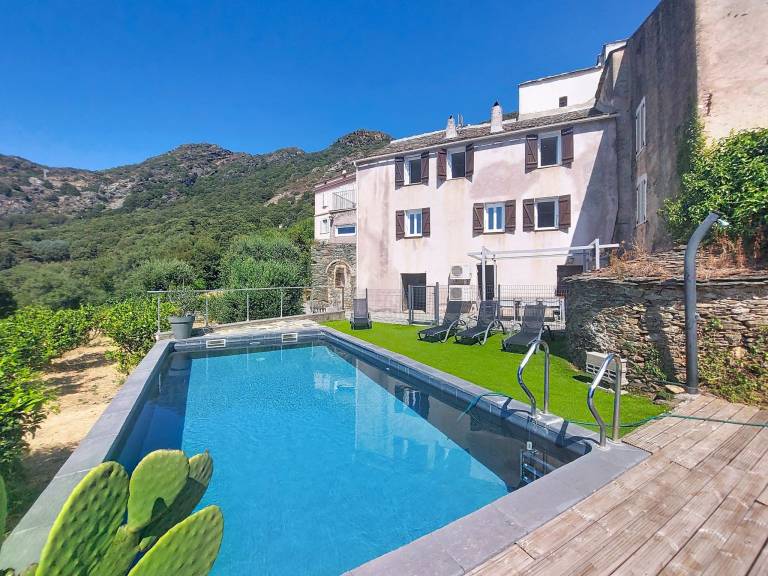 House  Barrettali