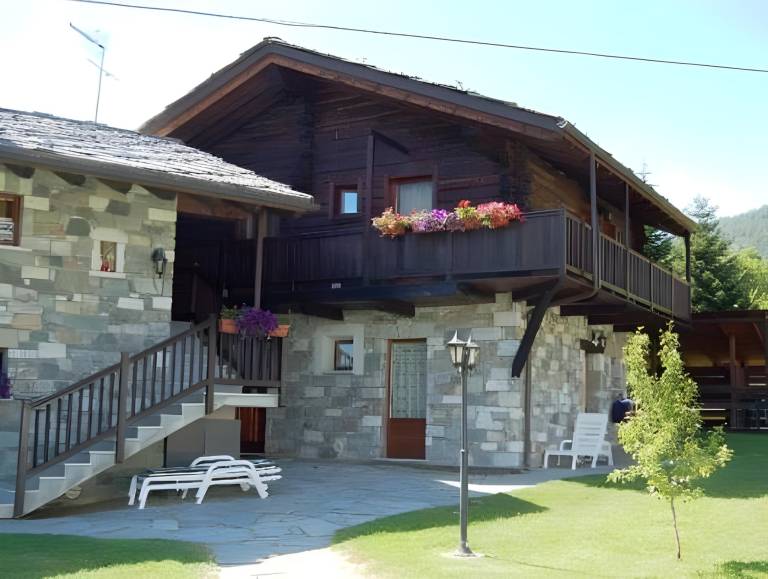 Appartamento con servizi da hotel Brusson