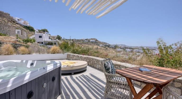 House with yard, jacuzzi & patio | Next to the beach | Good for workation | Pets are welcome — photo 2