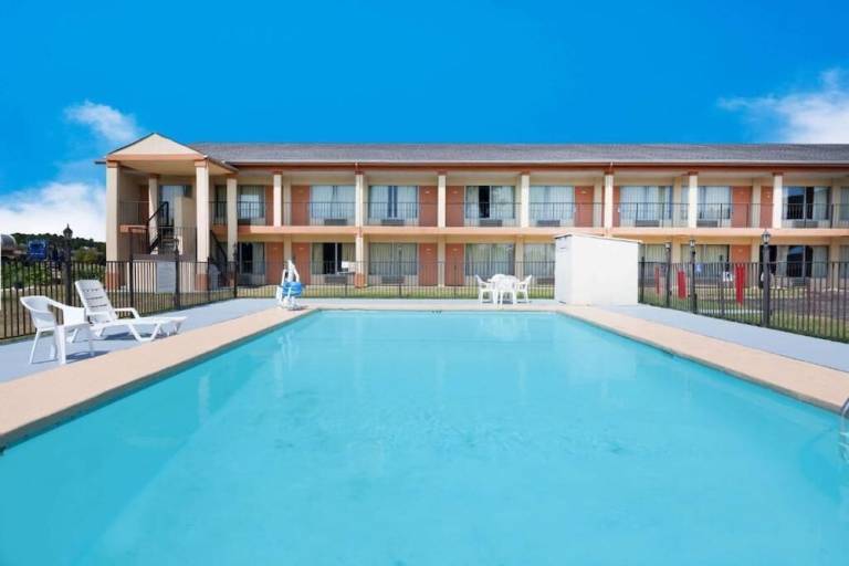 Motel  Longview