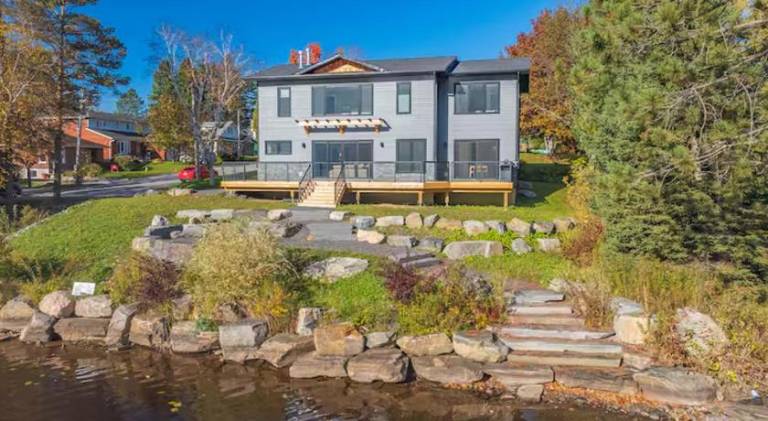 House with 2 rooms for 6 persons in Huntsville, ON