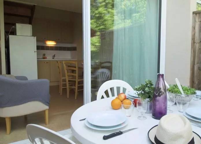Vacation home with patio | Close to the beach | Pet-friendly — photo 4