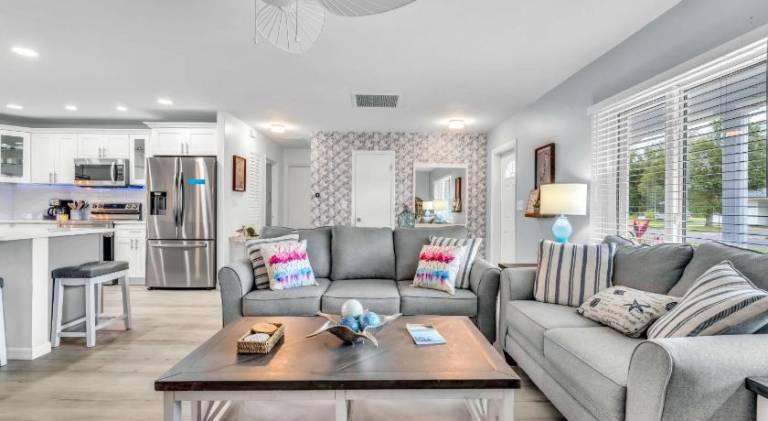 Vacation home with hot tub & pool | Perfect for remote work — photo 3